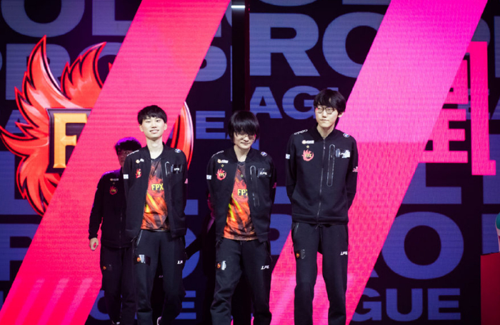 开云-关于Ming回归赛场,惊险取胜首场状态亮眼,皇家马德里观众沸腾!的信息