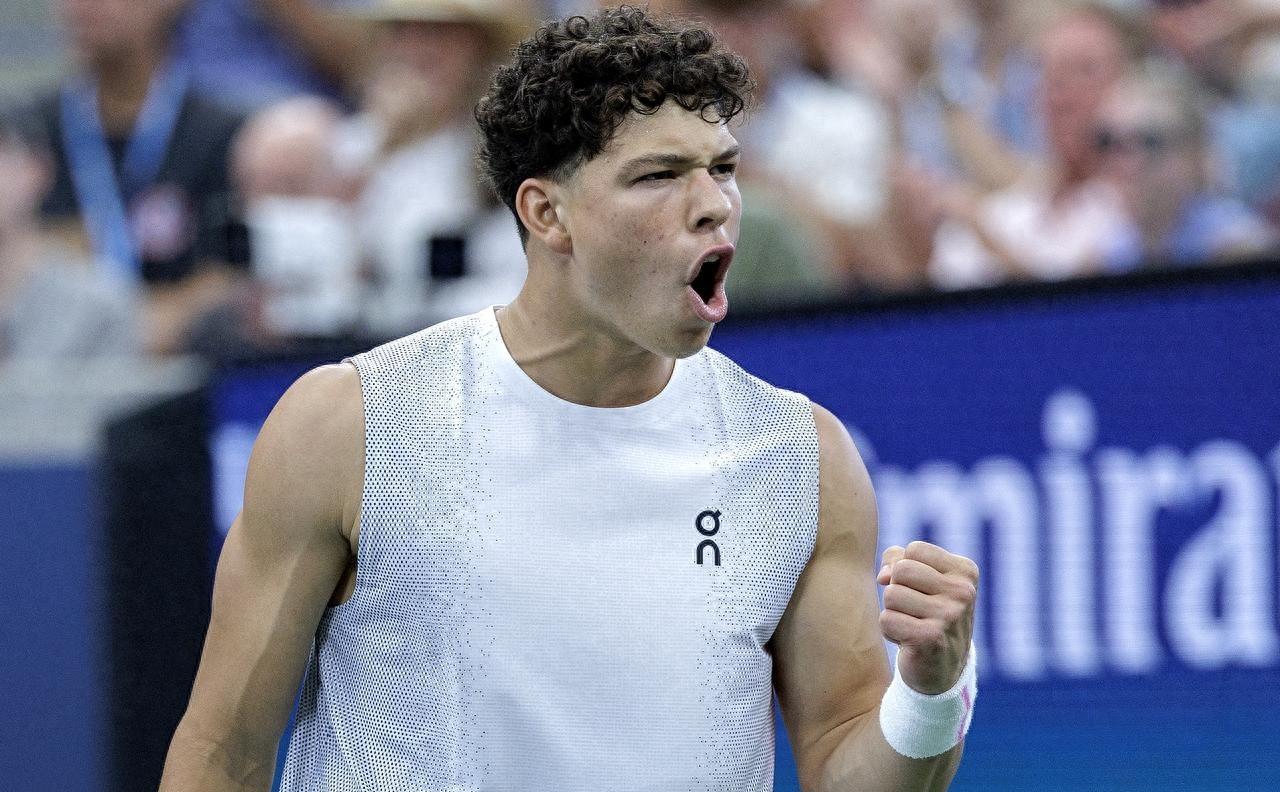 KAIYUN-穆雷爆冷击败加拿大队，比分优势明显引爆全场！的简单介绍