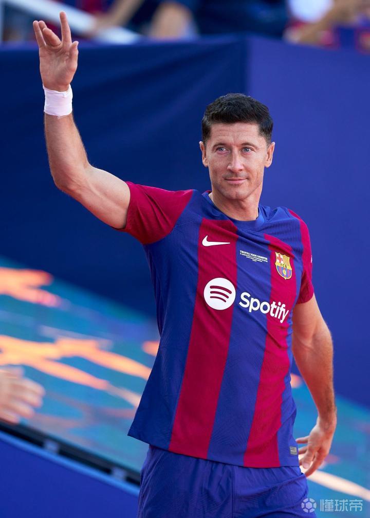 开云-莱万多夫斯基新星大胜表现惊艳，热火未来可期！的简单介绍